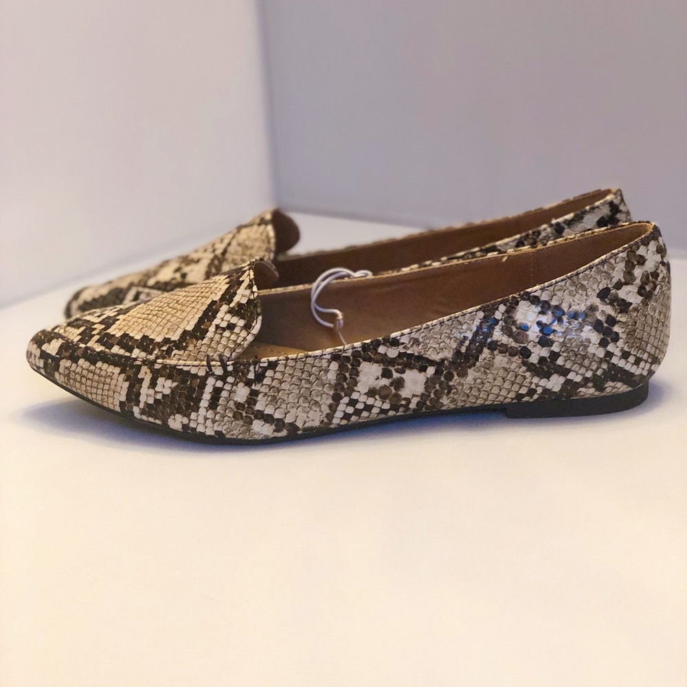 Women’s Snake Print Flats